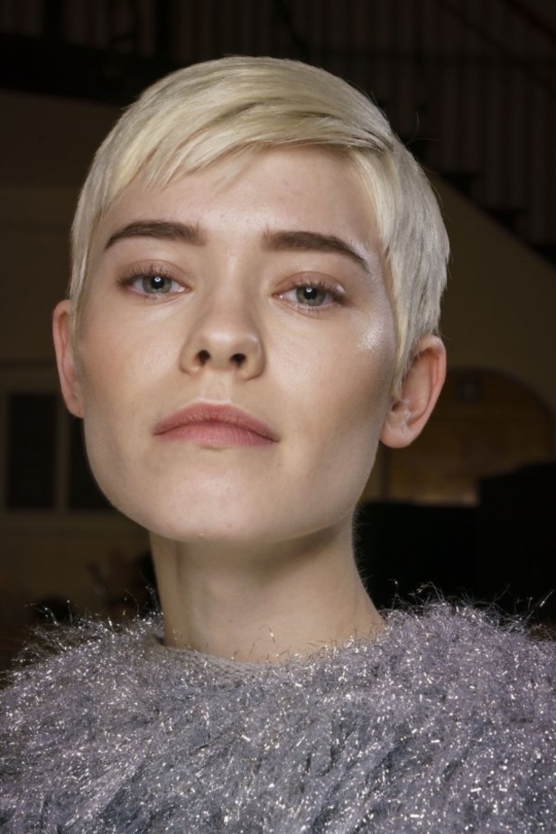 مجموعة JW Anderson للالبسة الجاهزة من اسبوع الموضة في لندن 2020