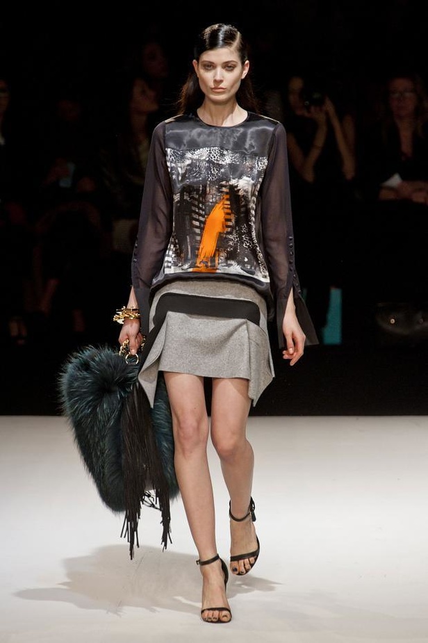 Just Cavalli: إنفجار الألوان والحياة النابضة