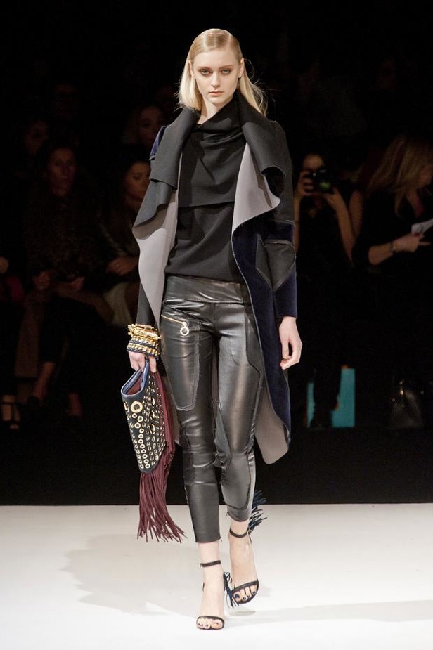 Just Cavalli: إنفجار الألوان والحياة النابضة