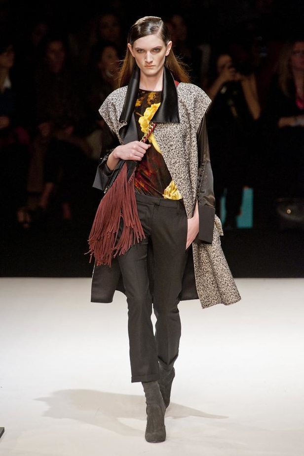 Just Cavalli: إنفجار الألوان والحياة النابضة