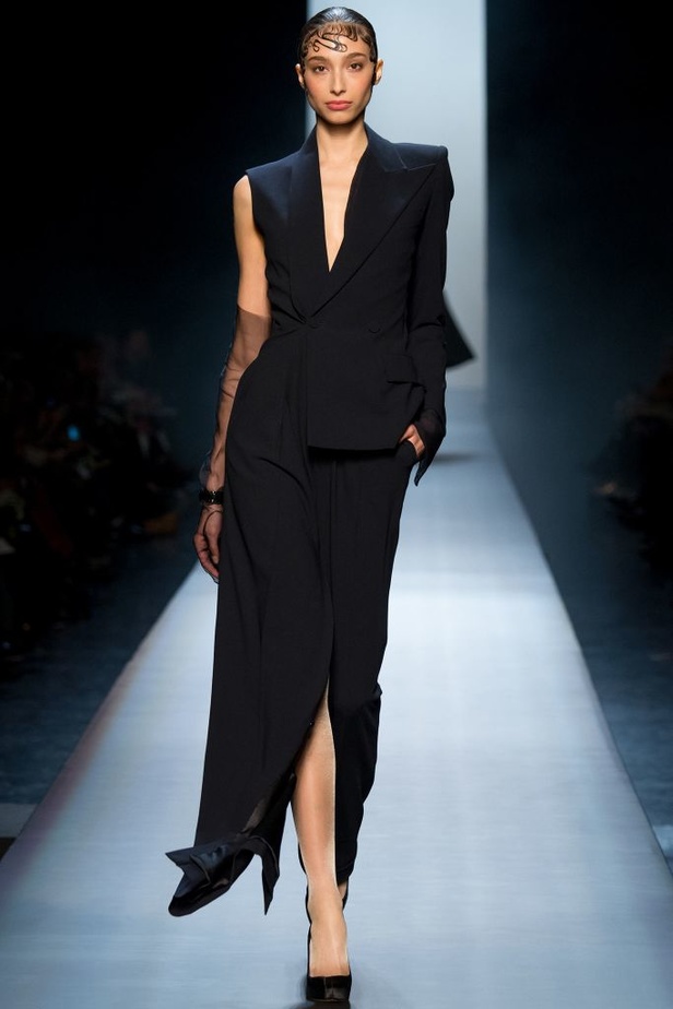 جان بول غوتييه: حفلة زفاف مليئة بالمفاجئات