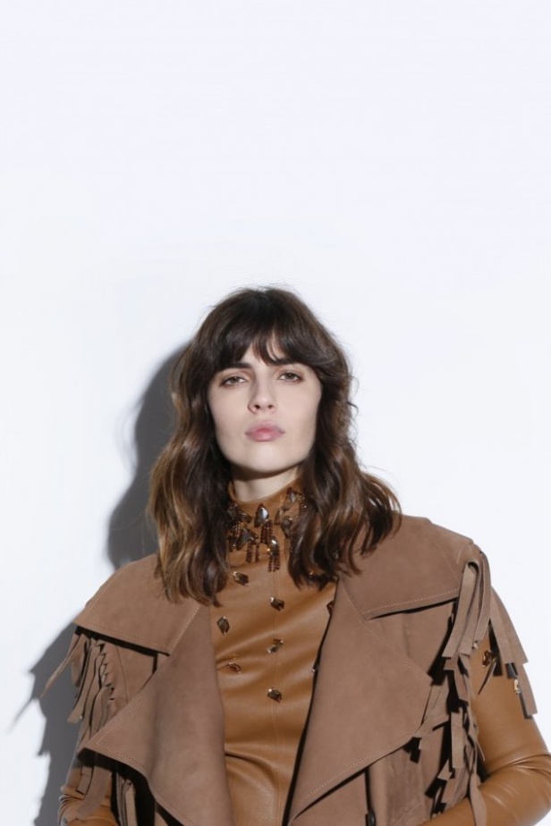 عرض ازياء مجموعة Kristina Fidelskaya لموسم ربيع وصيف 2021