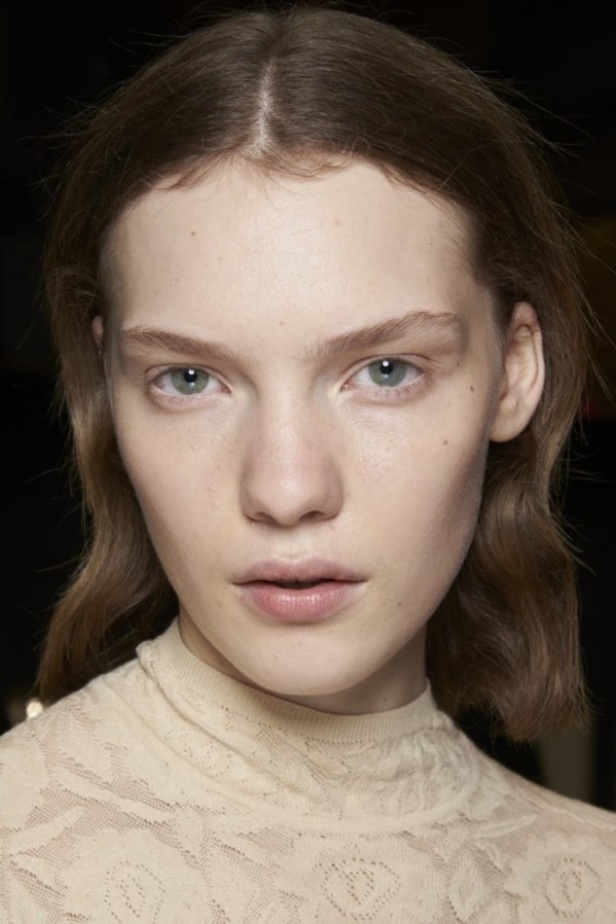 عرض ازياء مجموعة كنزو Kenzo لربيع وصيف 2021 من اسبوع الموضة في باريس