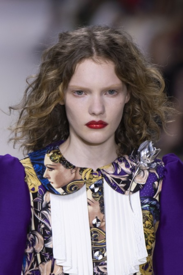 إطلالات فائقة الأناقة خلال عرض Louis Vuitton لربيع وصيف 2020