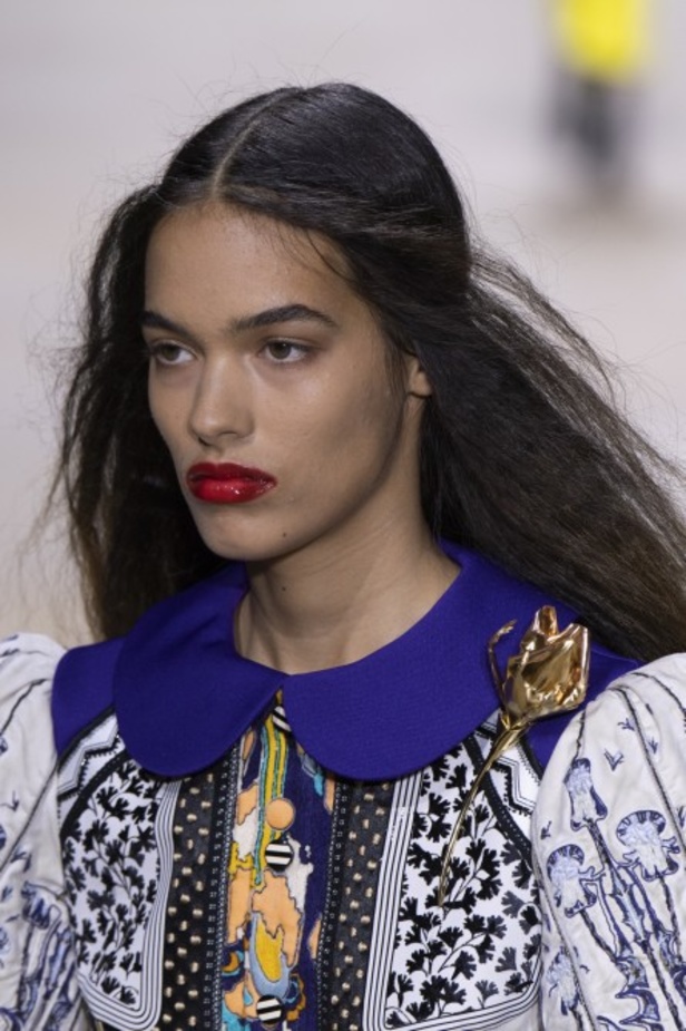 إطلالات فائقة الأناقة خلال عرض Louis Vuitton لربيع وصيف 2020