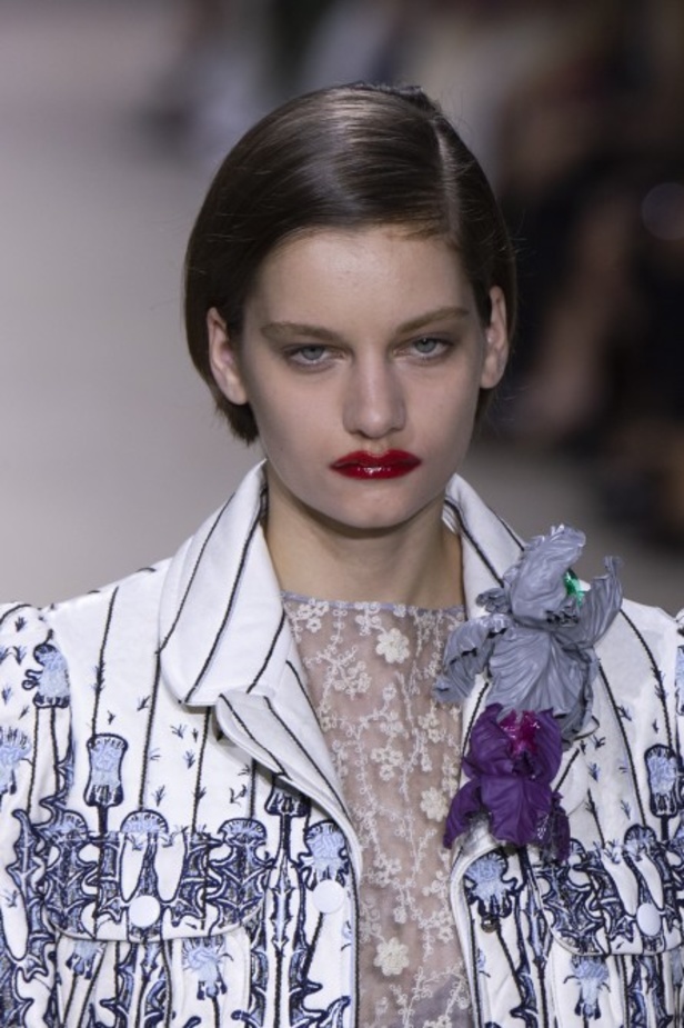 إطلالات فائقة الأناقة خلال عرض Louis Vuitton لربيع وصيف 2020