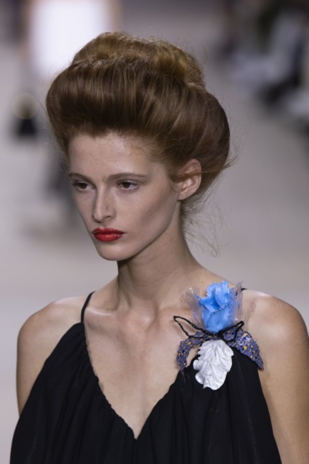 إطلالات فائقة الأناقة خلال عرض Louis Vuitton لربيع وصيف 2020