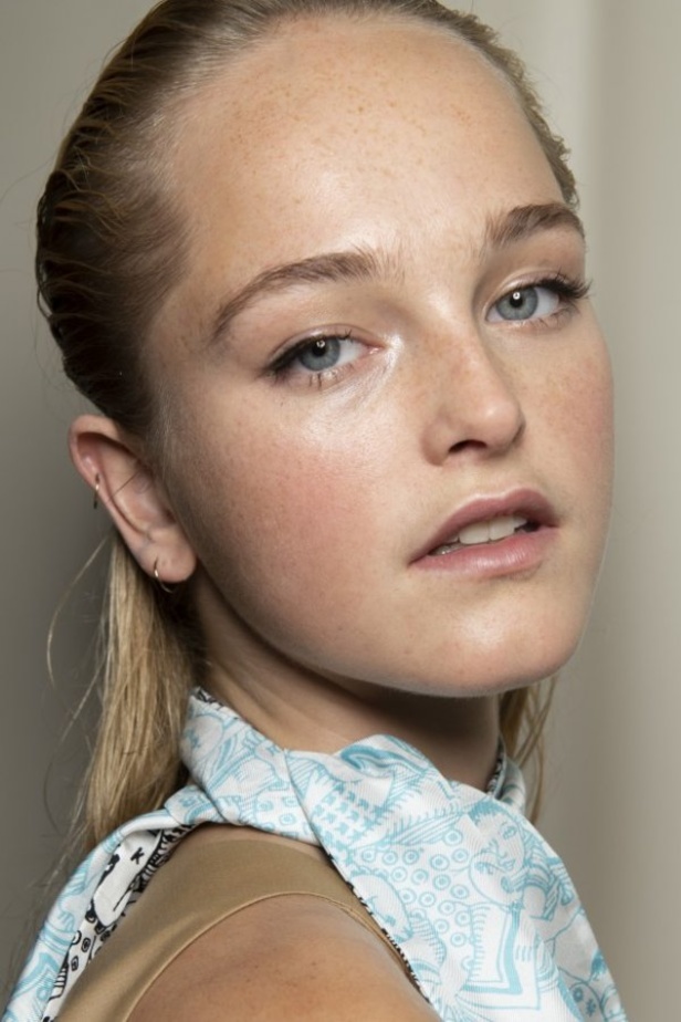 اسبوع الموضة في باريس 2019 عرض أزياء LANVIN لربيع وصيف 2020