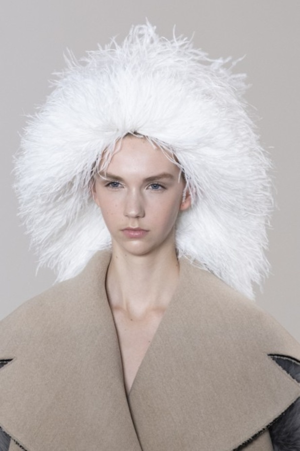 عرض مجموعة LOEWE لموسم خريف وشتاء 2020