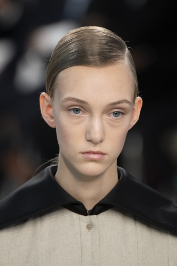 اسبوع الموضة في باريس 2019 مجموعة لويفي لربيع وصيف 2020