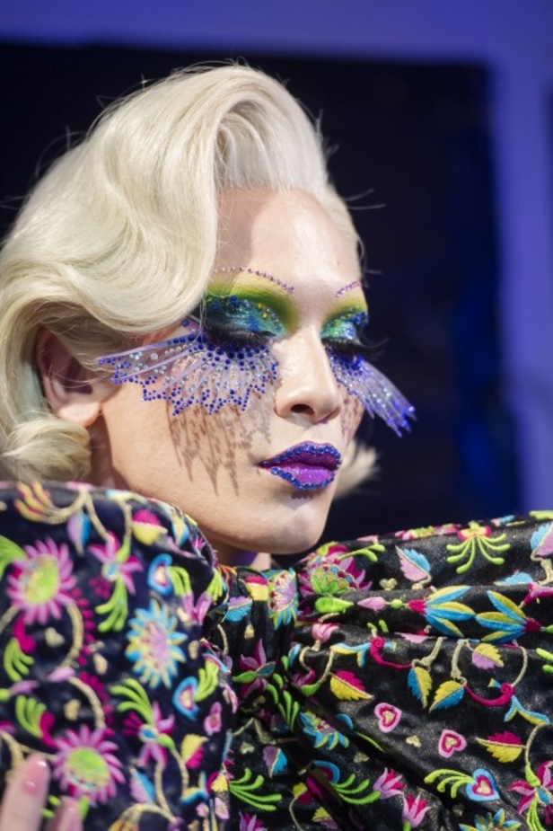 اسبوع الموضة في باريس 2019 مجموعة الالبسة الجاهزة من MANISH ARORA لربيع وصيف 2020