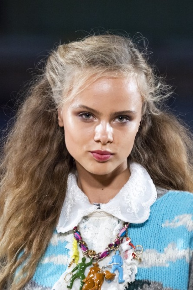 اسبوع الموضة في نيويورك 2019 عرض مجموعة  marc jacobs ربيع وصيف 2020