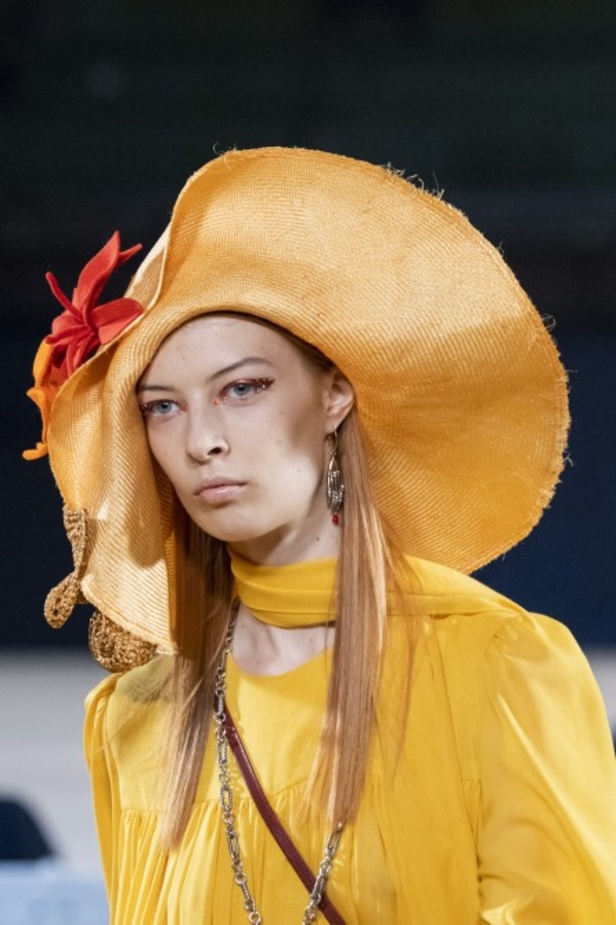 اسبوع الموضة في نيويورك 2019 عرض مجموعة  marc jacobs ربيع وصيف 2020