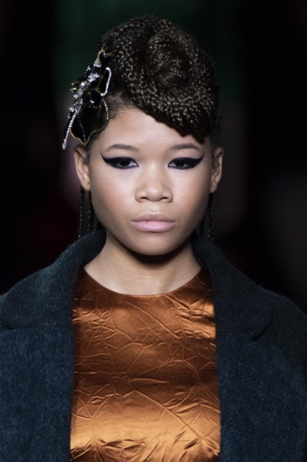 عرض أزياء دار Miu Miu لخريف وشتاء 2020-2021