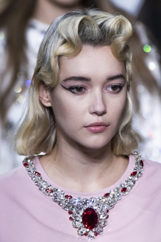 عرض أزياء دار Miu Miu لخريف وشتاء 2020-2021