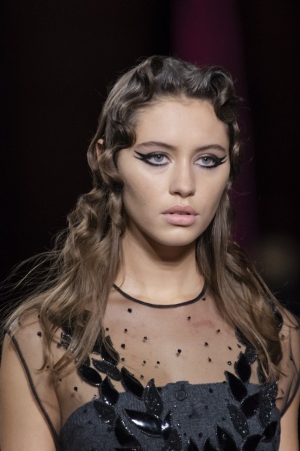 عرض أزياء دار Miu Miu لخريف وشتاء 2020-2021