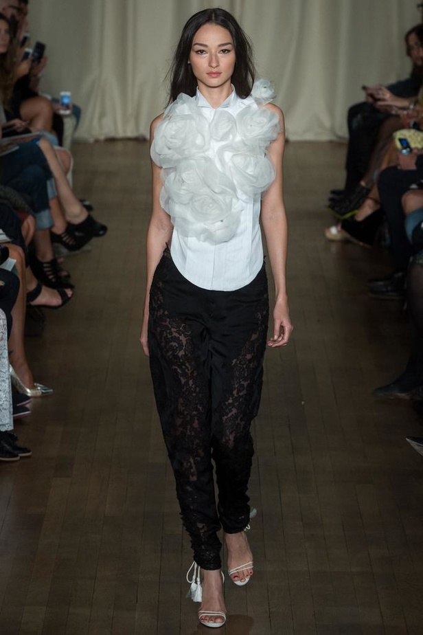 Marchesa : أحلام وردية من عالم الأميرات