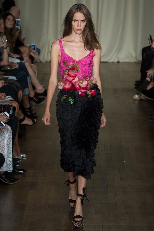 Marchesa : أحلام وردية من عالم الأميرات