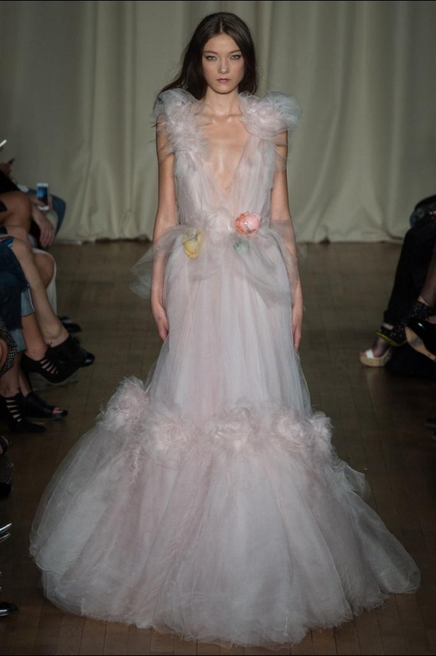 Marchesa : أحلام وردية من عالم الأميرات