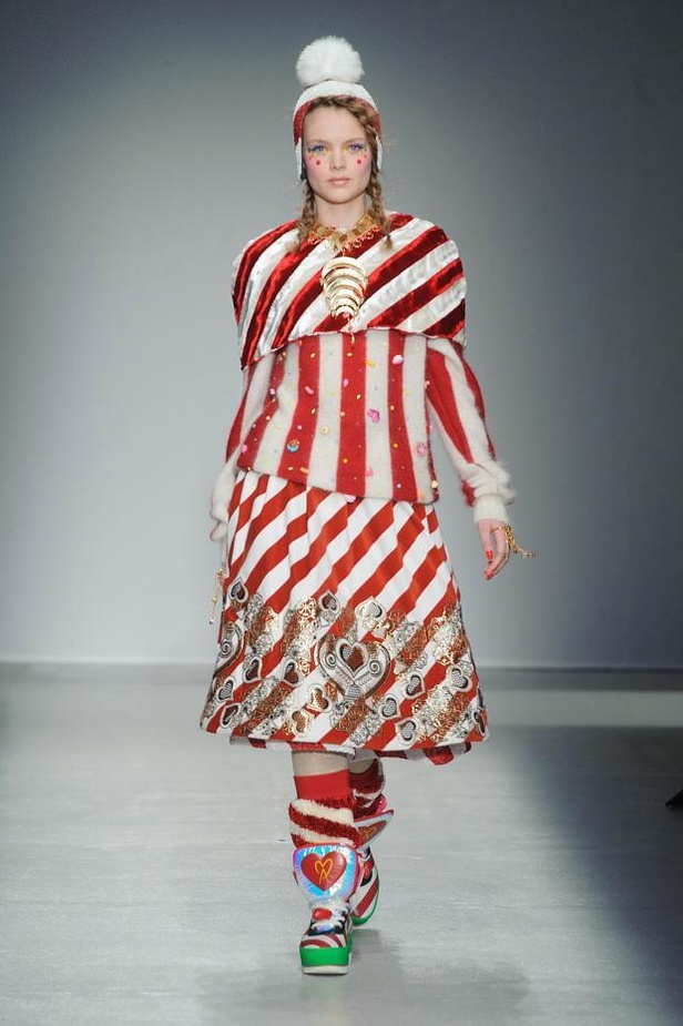 Manish Orora: الجنون الفني