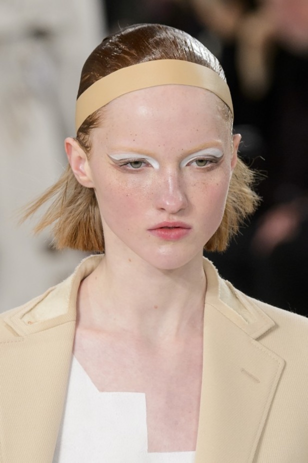 عرض أزياء ميزون مارجيلا لخريف وشتاء 2017-2018