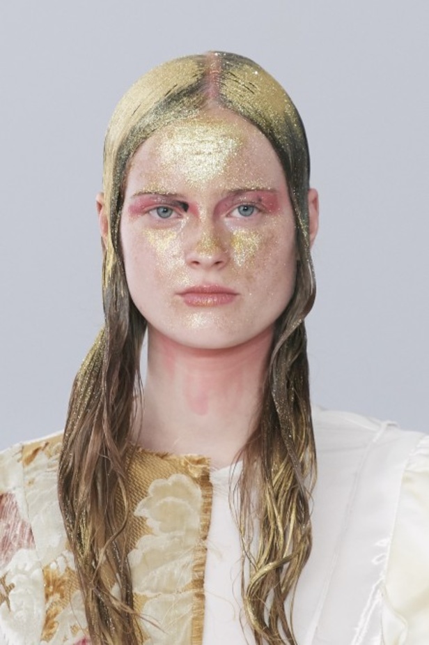 خطوط تجريدية في عرض مجموعة Marni FW20