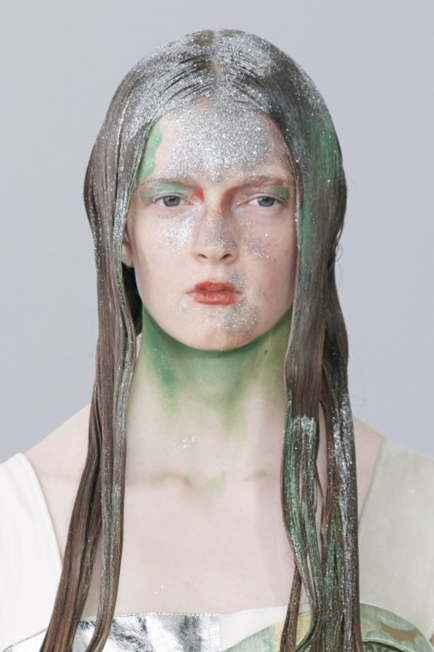 خطوط تجريدية في عرض مجموعة Marni FW20