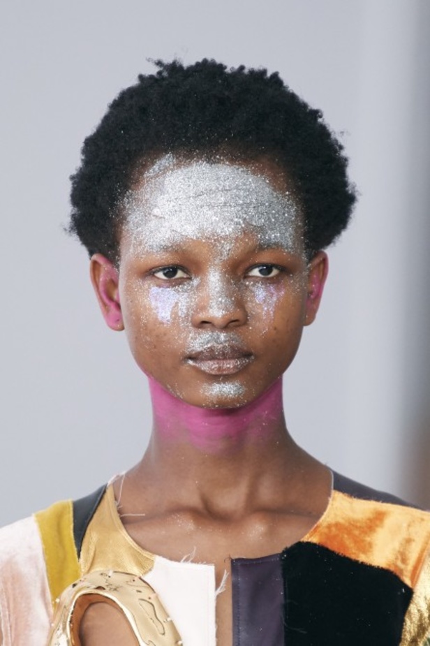 خطوط تجريدية في عرض مجموعة Marni FW20