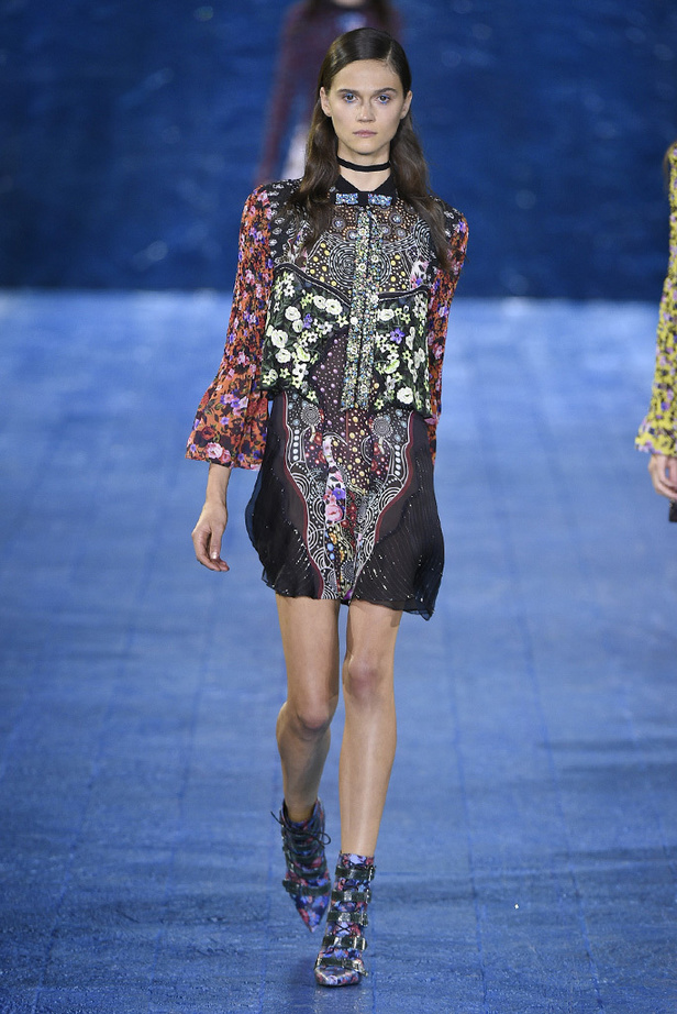 مجموعة  Mary Katrantzou لربيع وصيف 2016