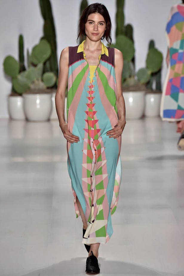 Mara Hoffman لإطلالة صيفية رائعة...