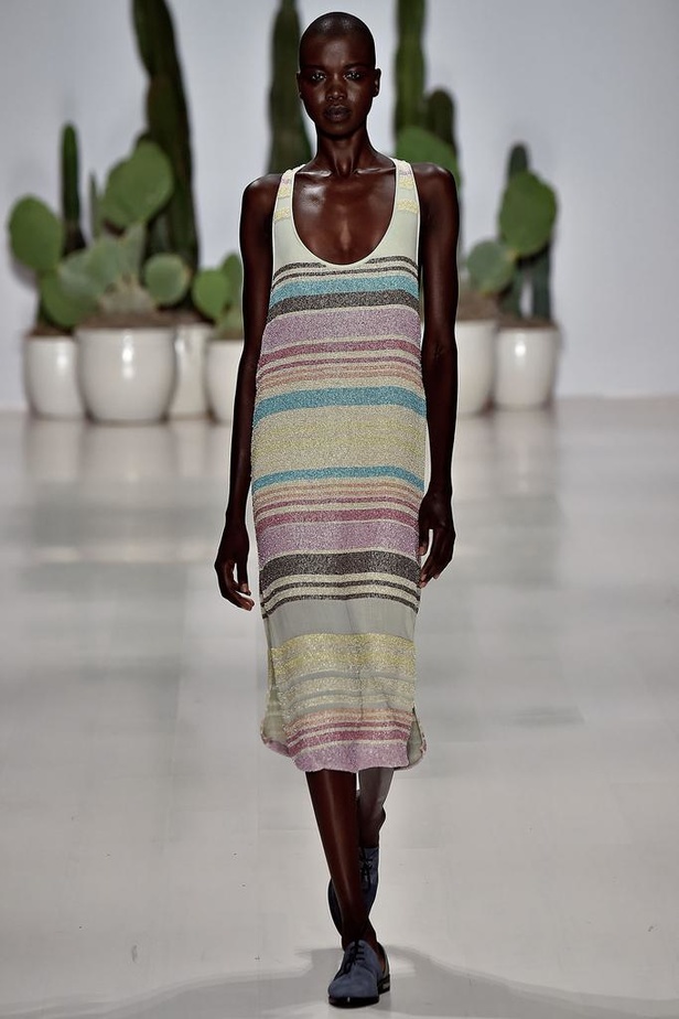 Mara Hoffman لإطلالة صيفية رائعة...