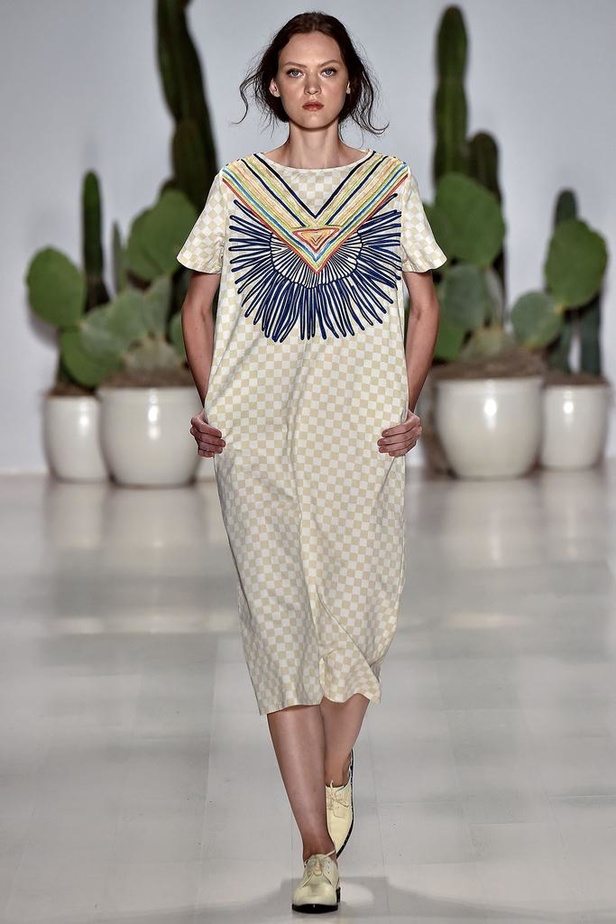 Mara Hoffman لإطلالة صيفية رائعة...