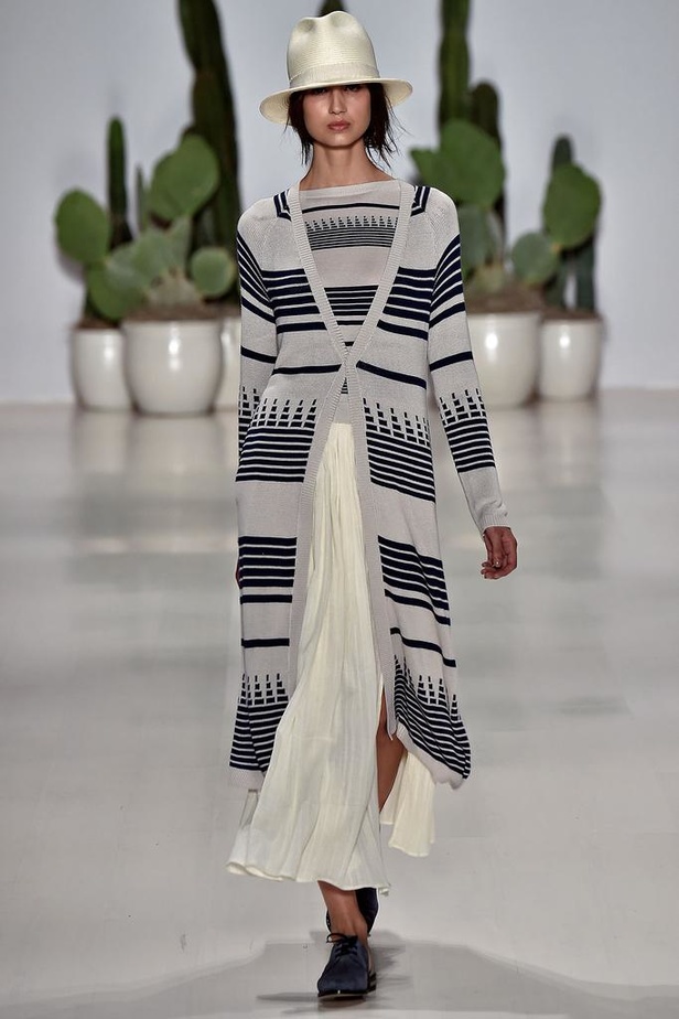 Mara Hoffman لإطلالة صيفية رائعة...