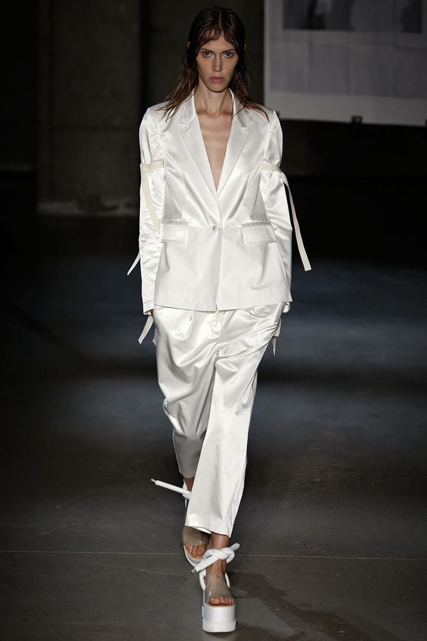 Maison Martin Margiela مزيج حضارات بين الشرق والغرب