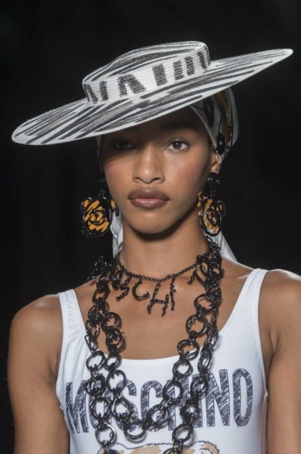 مجموعة موسكينو لموسم ربيع وصيف 2019