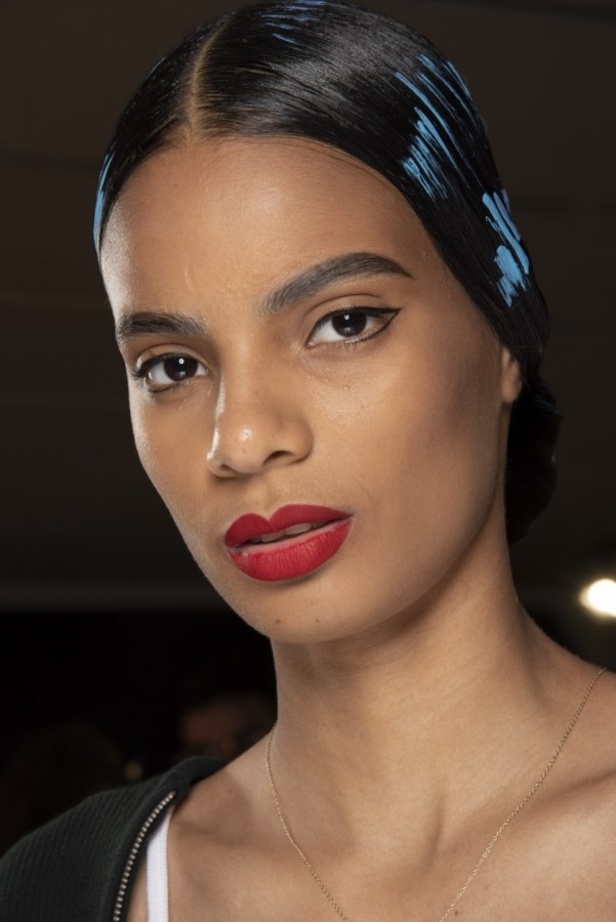 اسبوع الموضة في ميلان 2019  اخر صيحات MOSCHINO  لربيع وصيف 2020  