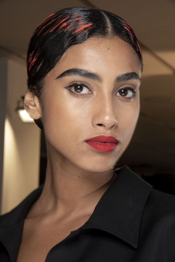 اسبوع الموضة في ميلان 2019  اخر صيحات MOSCHINO  لربيع وصيف 2020  