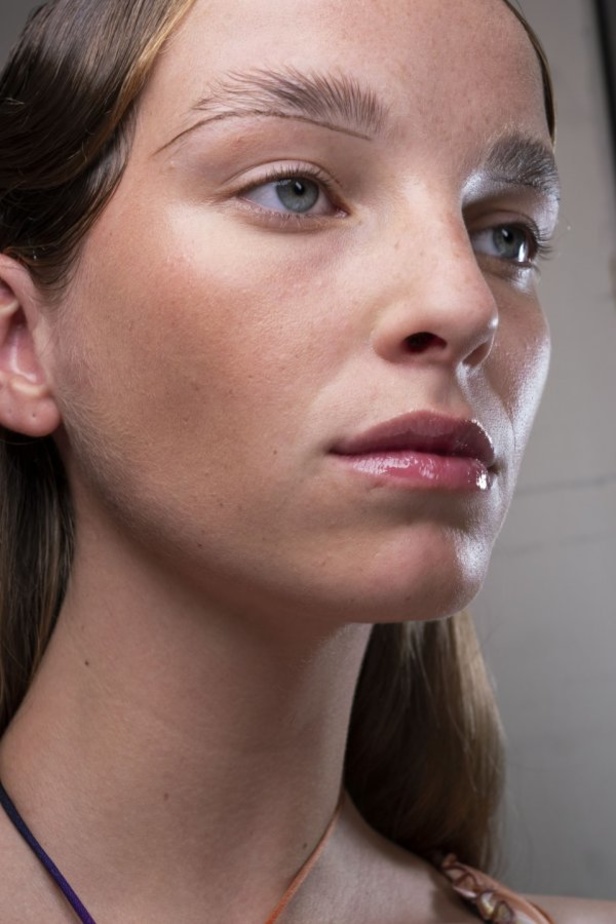 اسبوع الموضة في باريس 2019 عرض أزياء MUGLER لربيع وصيف 2020