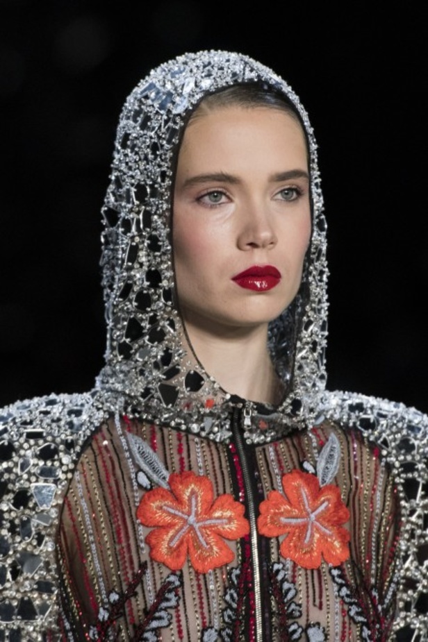 مجموعة Naeem Khan لربيع وصيف 2019