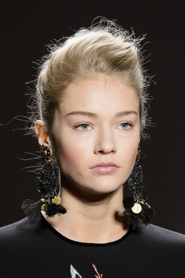 عرض أزياء نعيم خان لخريف وشتاء 2017