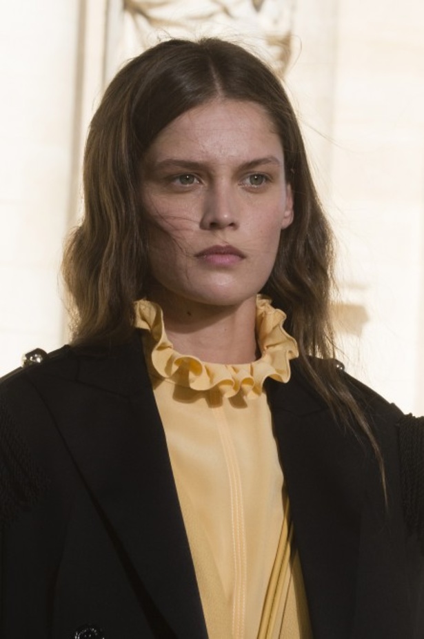 عرض أزياء Nina Ricci لموسم ربيع وصيف ٢٠١٨ !