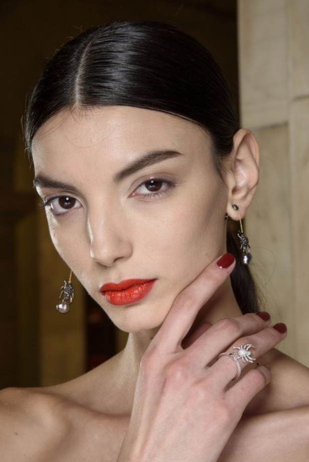 مجموعة اوسكار دي لارنتا من اسبوع الموضة في نيويورك 2020 