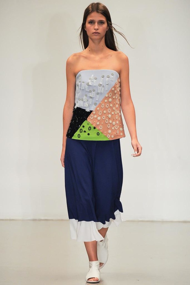 Osman: قصات عملية ومريحة بنقشات منقطة