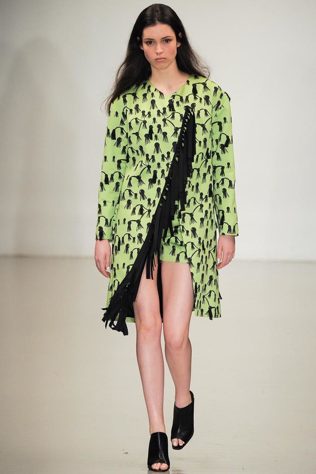 Osman: قصات عملية ومريحة بنقشات منقطة