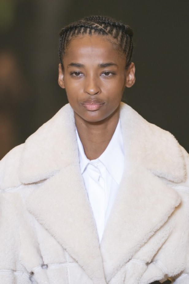 مجموعة off-White للألبسة الجاهزة لخريف 2019