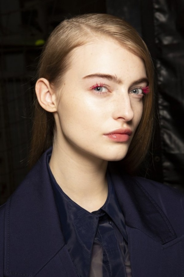 مجموعة Off White لموسم خريف وشتاء 2020-2021