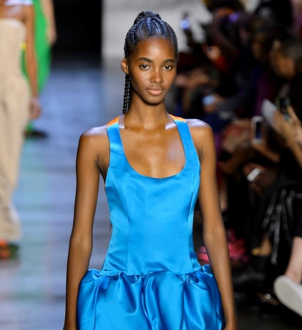 Prabal Gurung قدّم مجموعة نابضة بالحياة لربيع وصيف 2019