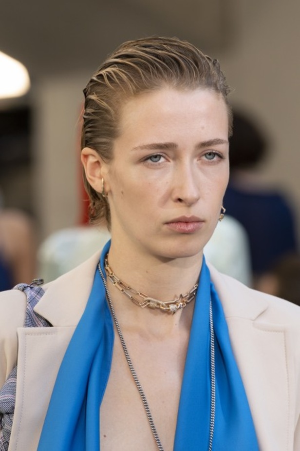 اسبوع الموضة في لندن 2019 عرض أزياء رولان موريه ربيع وصيف 2020