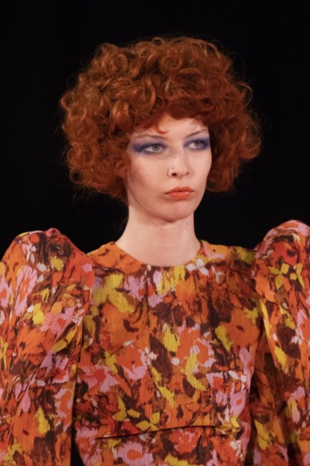 اسبوع الموضة في لندن 2019  مجموعة RICHARD QUINN للأزياء  لربيع وصيف 2020