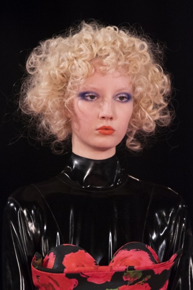 اسبوع الموضة في لندن 2019  مجموعة RICHARD QUINN للأزياء  لربيع وصيف 2020